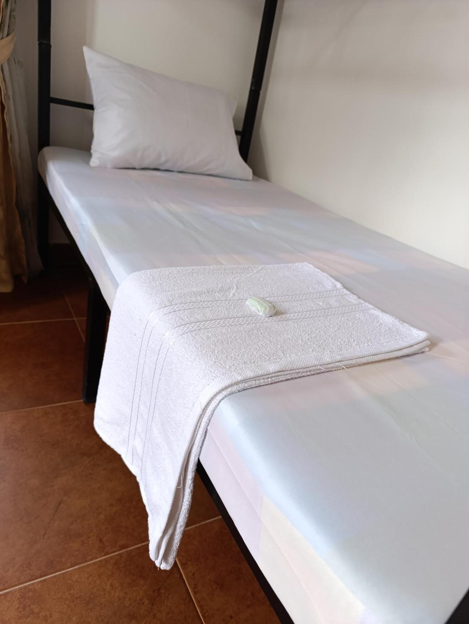S And P Airport Transit Hostel And Villa 01 Negombo Exterior photo